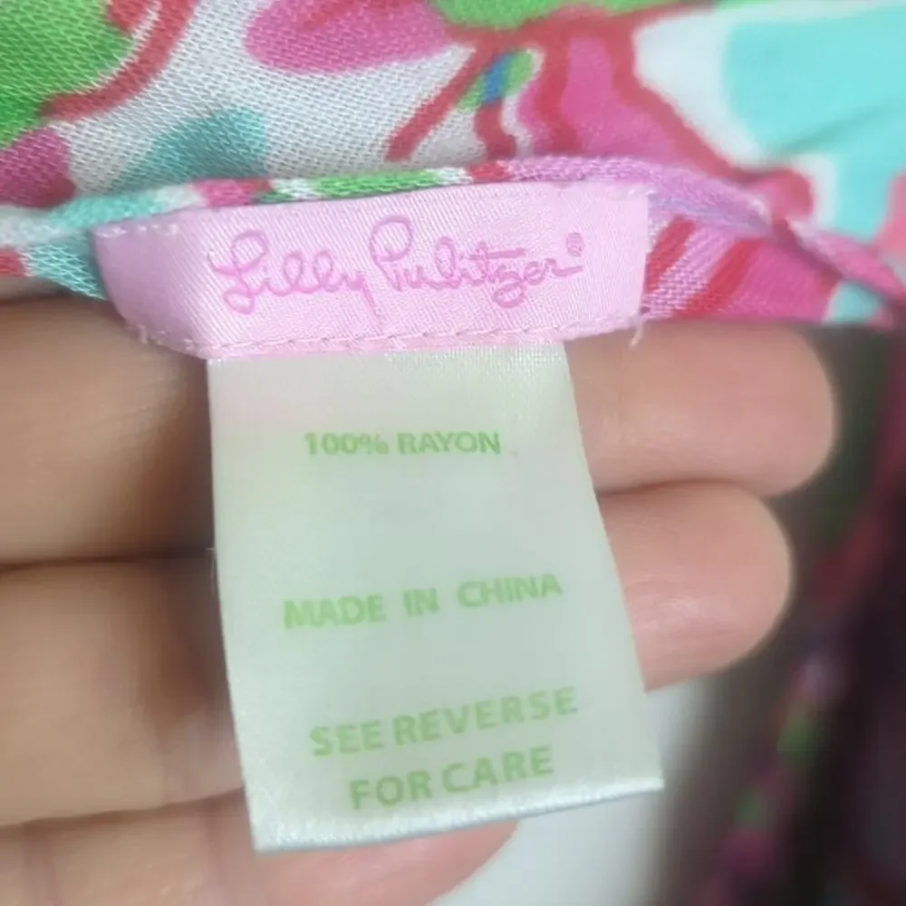 Lilly Pulitzer 30x36 excellent